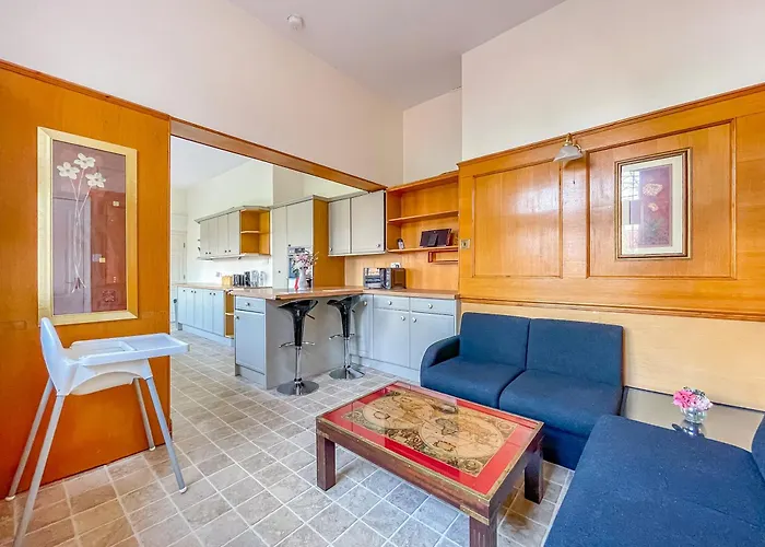 *rf9bc* For Your Relaxed & Cosy + Free Parking + Free Fast Wifi * *