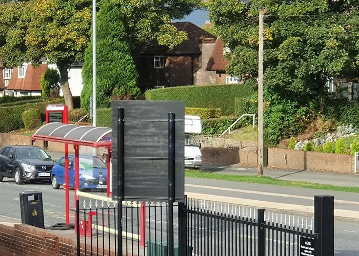 *rf9bc* For Your Relaxed & Cosy + Free Parking + Free Fast Wifi * Leeds (West Yorkshire)