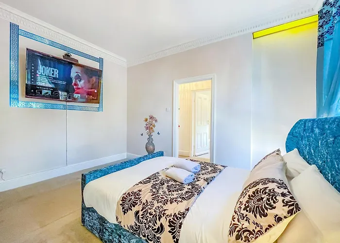 *rf9bc* For Your Relaxed & Cosy + Free Parking + Free Fast Wifi * Habitación en casa particular *