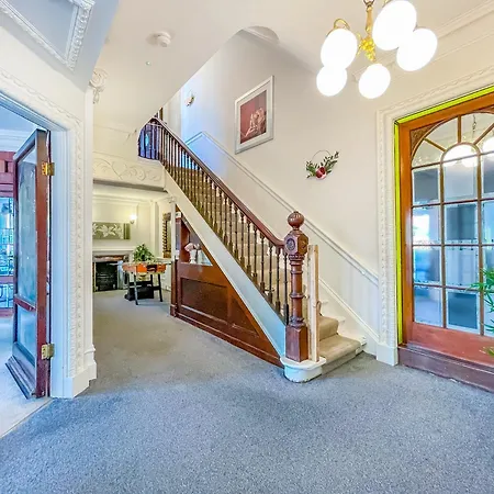 *rf9bc* For Your Relaxed & Cosy + Free Parking + Free Fast Wifi * * 利兹